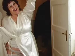 Anne mcollough porno film yeşilçam beceriyor